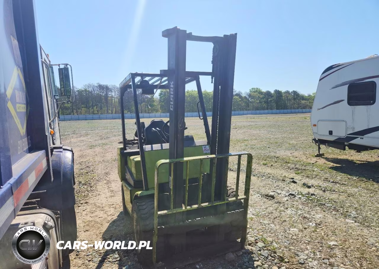 2000 Clark Cgp25