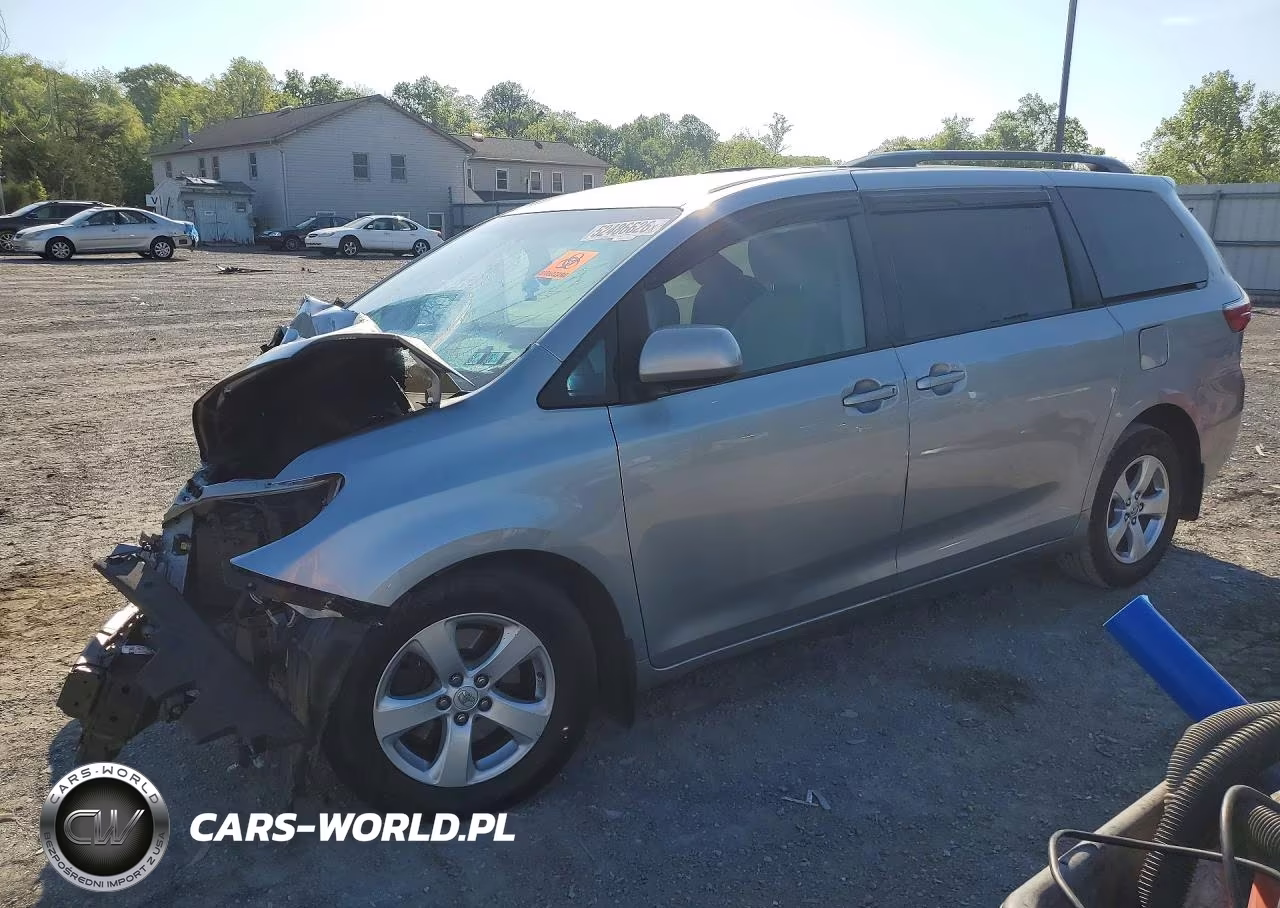 2015 Toyota Sienna Le