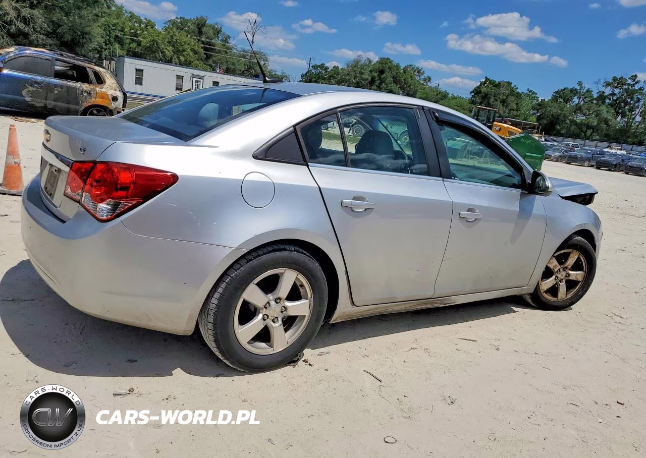 2014 Chevrolet Cruze Lt VIN:1G1PC5SB3E7161905 - 3
