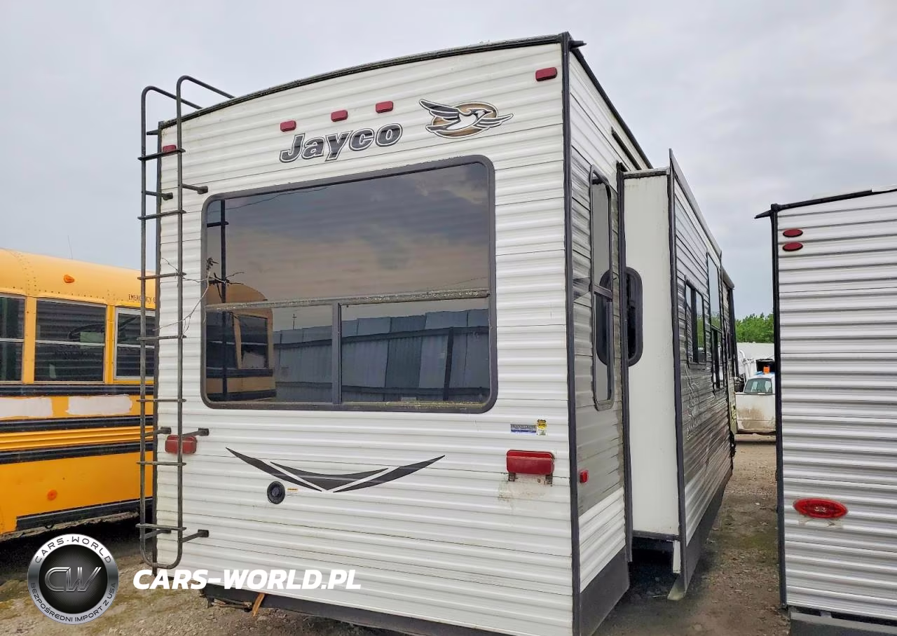 2016 Jayco Flight Bungalow 40Rl VIN:1UJBJ0BV0G11J0114 - 4