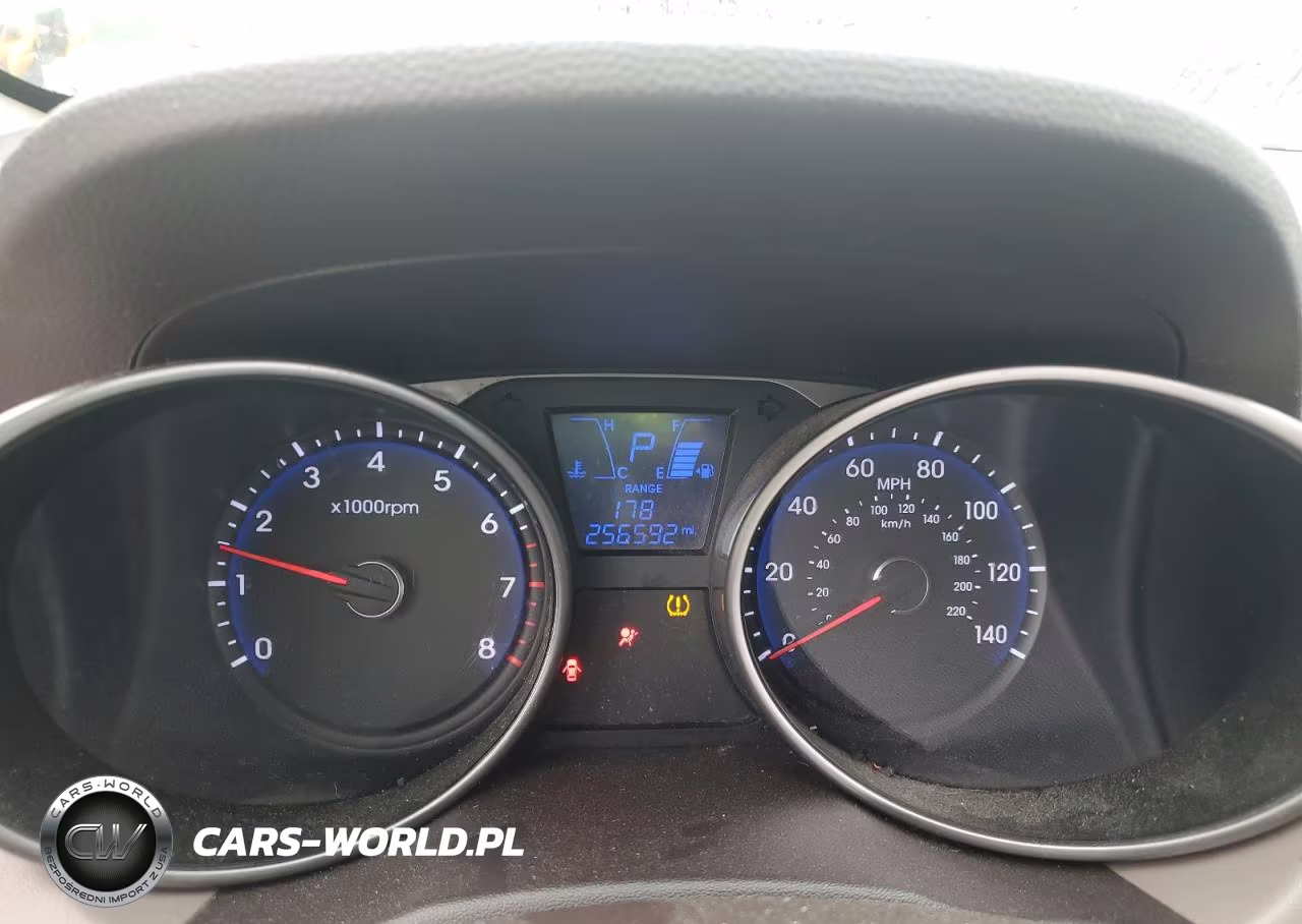 2010 Hyundai Tucson Gls VIN:KM8JT3AC5AU081704 - 9