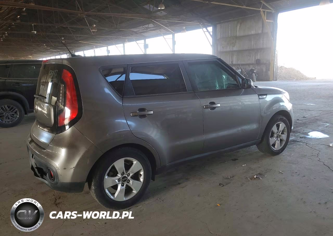 2018 Kia Soul Base VIN:KNDJN2A20J7563740 - 3