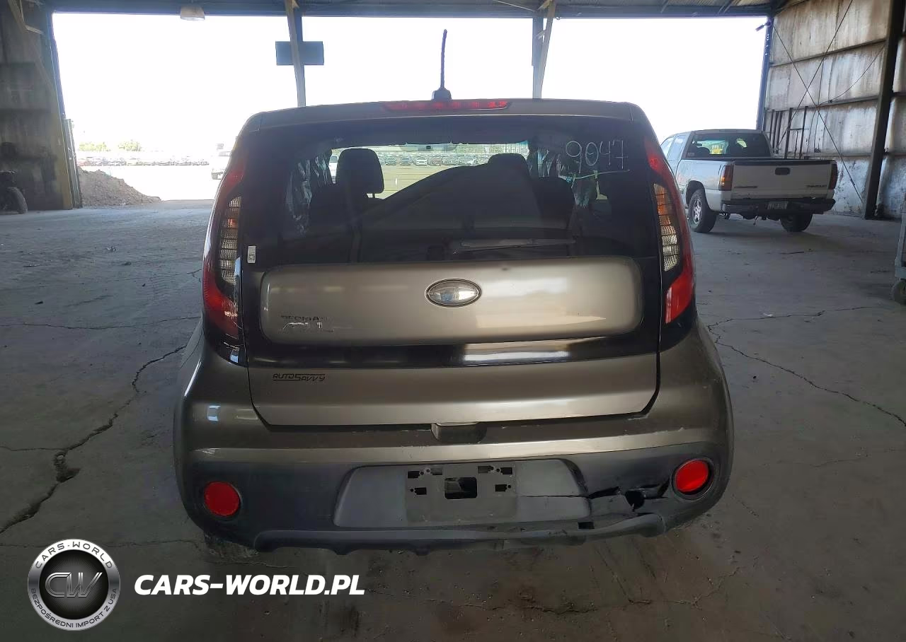 2018 Kia Soul Base VIN:KNDJN2A20J7563740 - 6