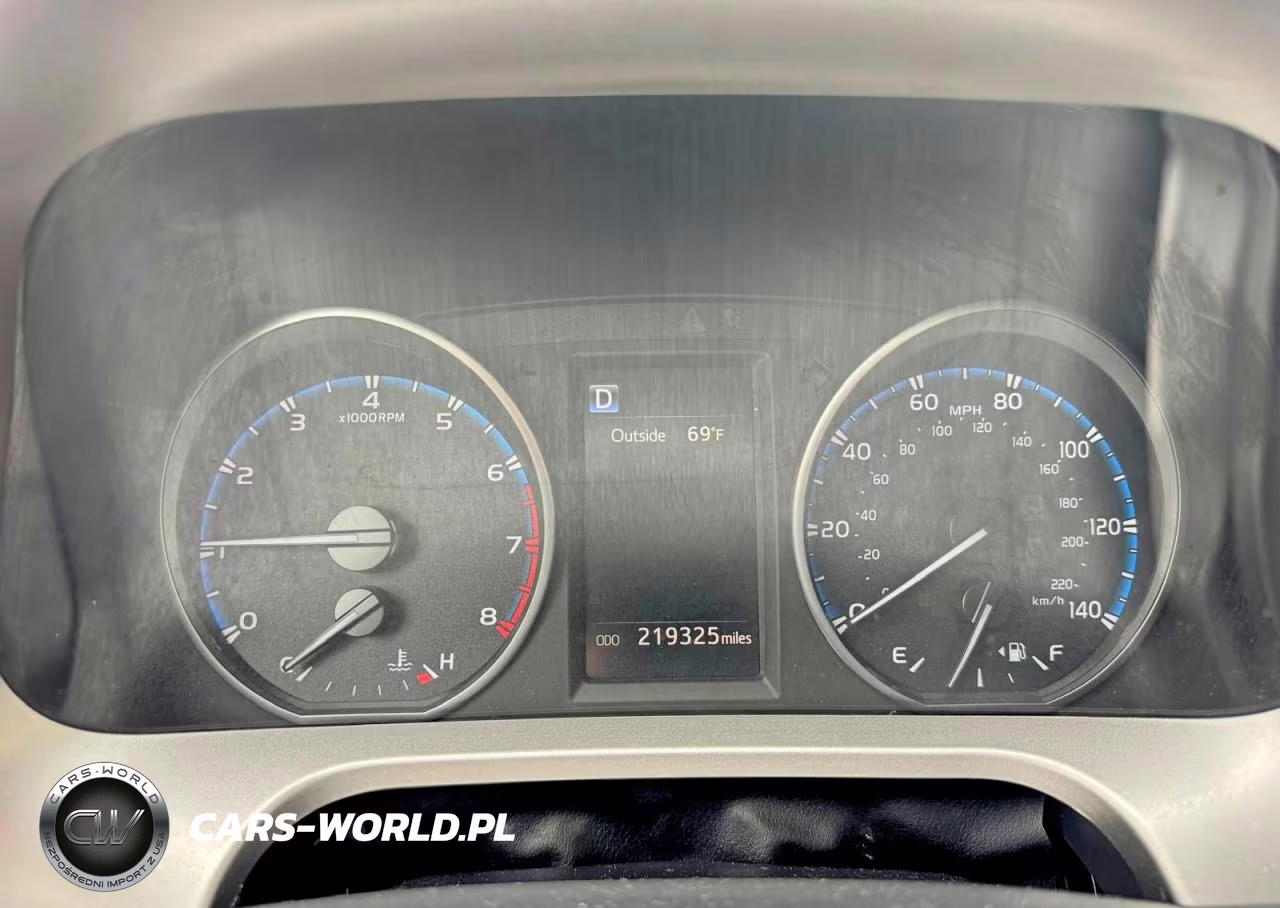 2018 Toyota Rav4 Le VIN:JTMBFREV8JJ219977 - 7