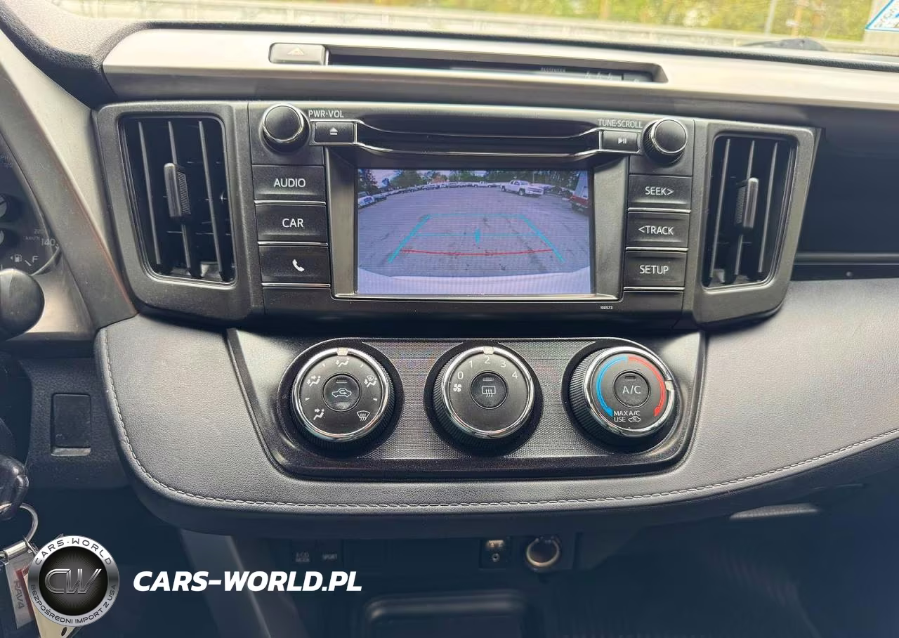 2018 Toyota Rav4 Le VIN:JTMBFREV8JJ219977 - 8
