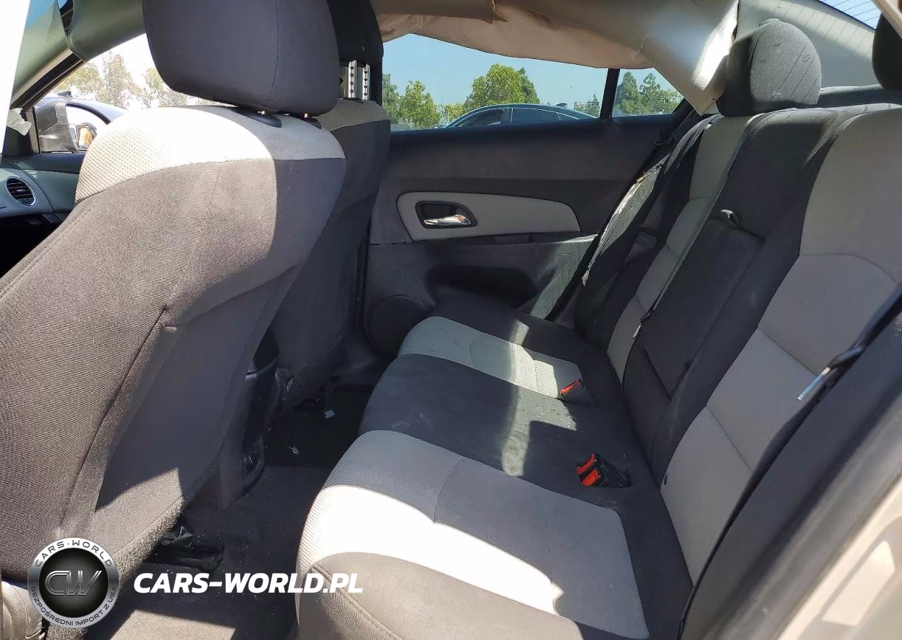 2014 Chevrolet Cruze Ls VIN:1G1PA5SG8E7486129 - 10