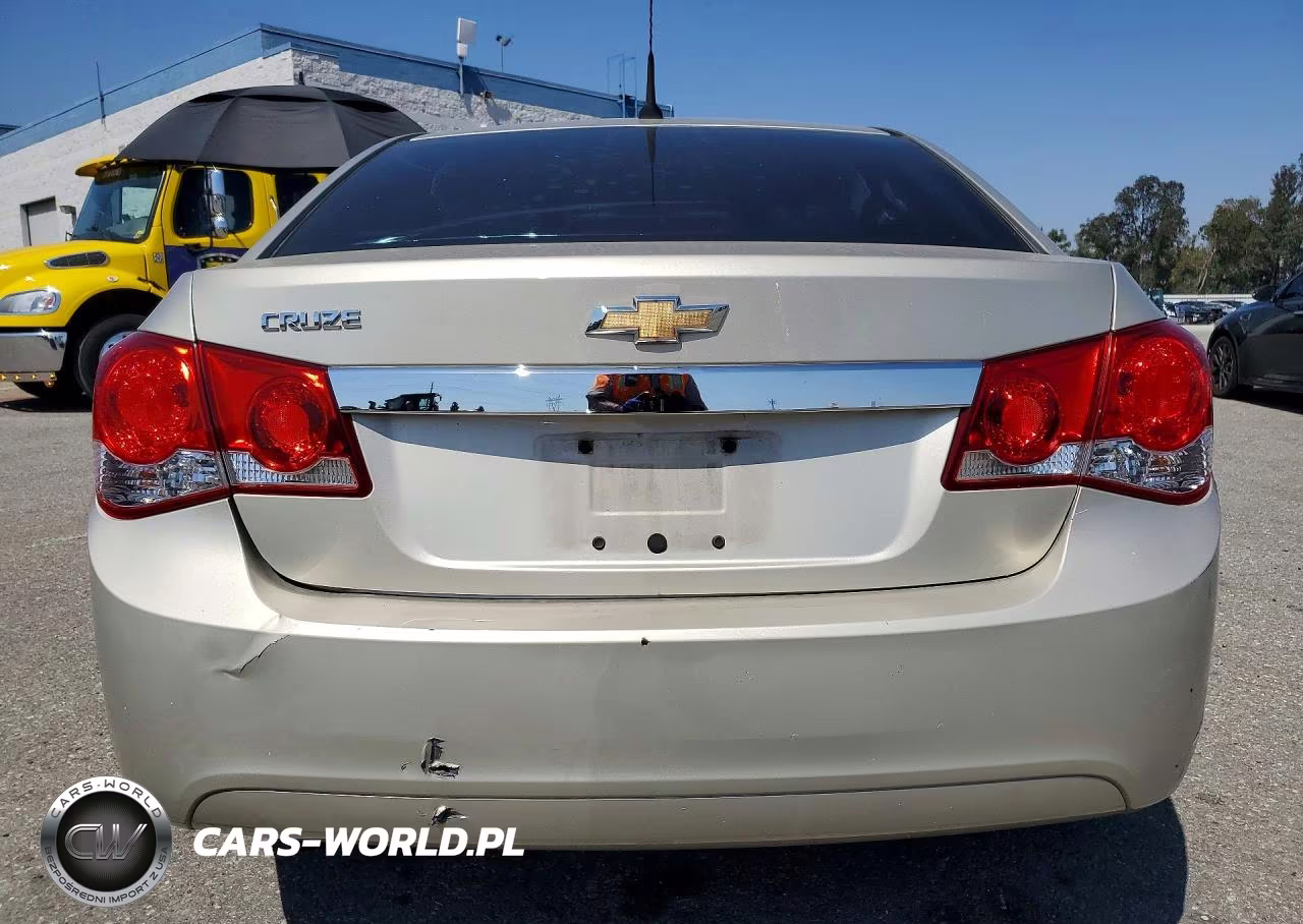 2014 Chevrolet Cruze Ls VIN:1G1PA5SG8E7486129 - 6