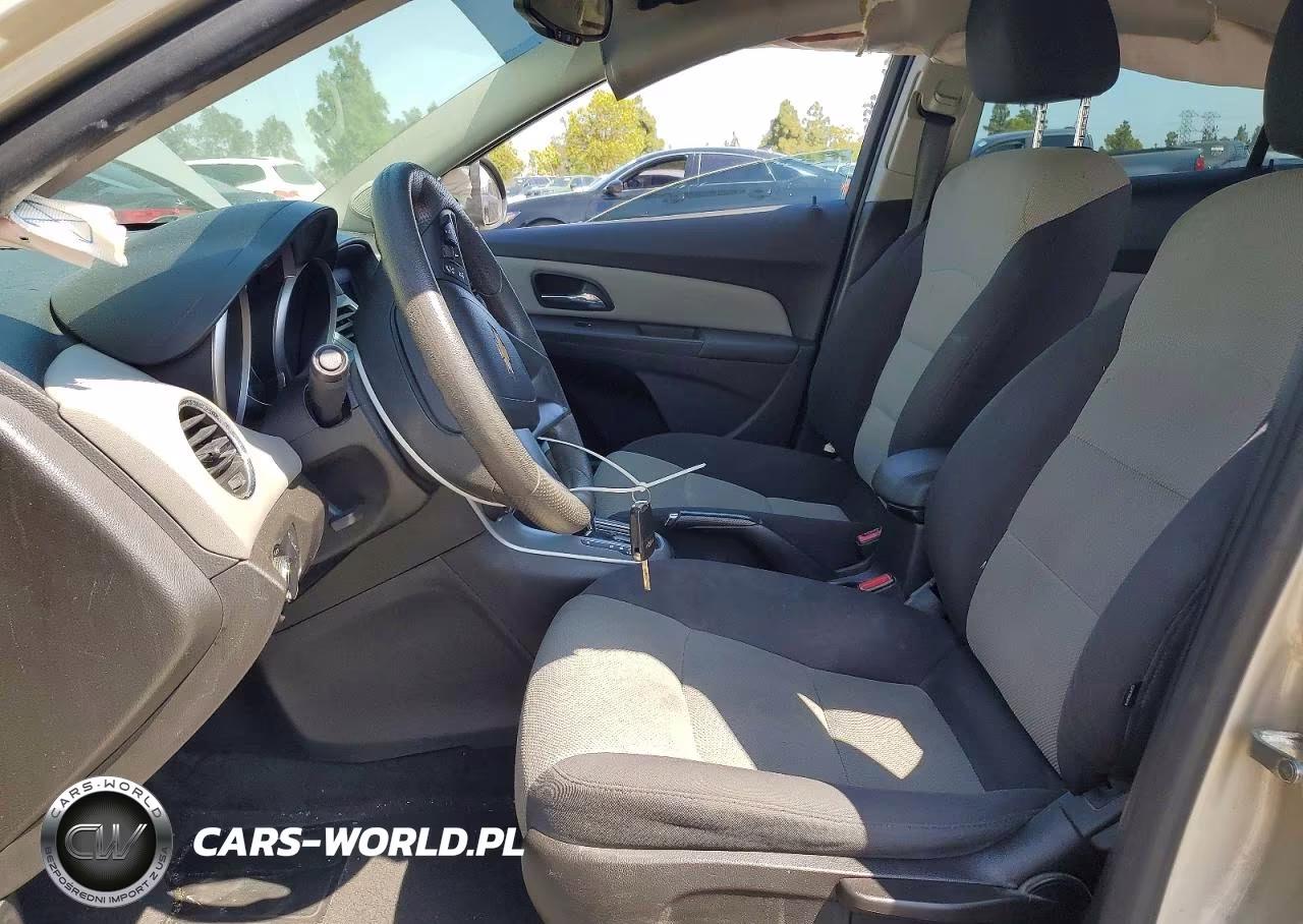 2014 Chevrolet Cruze Ls VIN:1G1PA5SG8E7486129 - 7