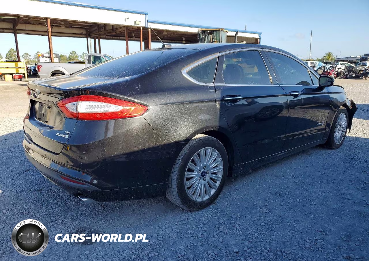 2015 Ford Fusion Se Hybrid VIN:3FA6P0LU3FR157556 - 3