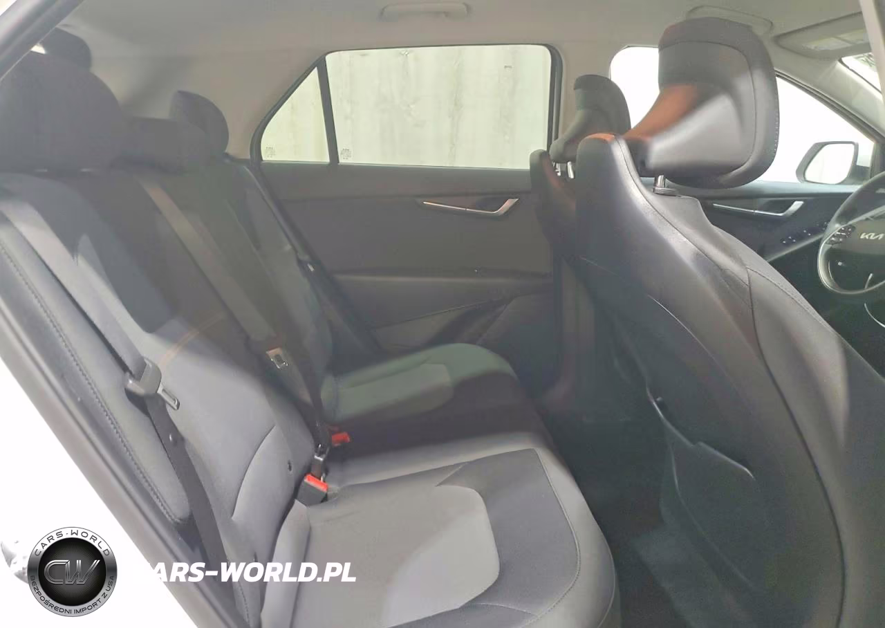 2026 Kia Niro Lx VIN:KNDCP3LE6T5347700 - 11