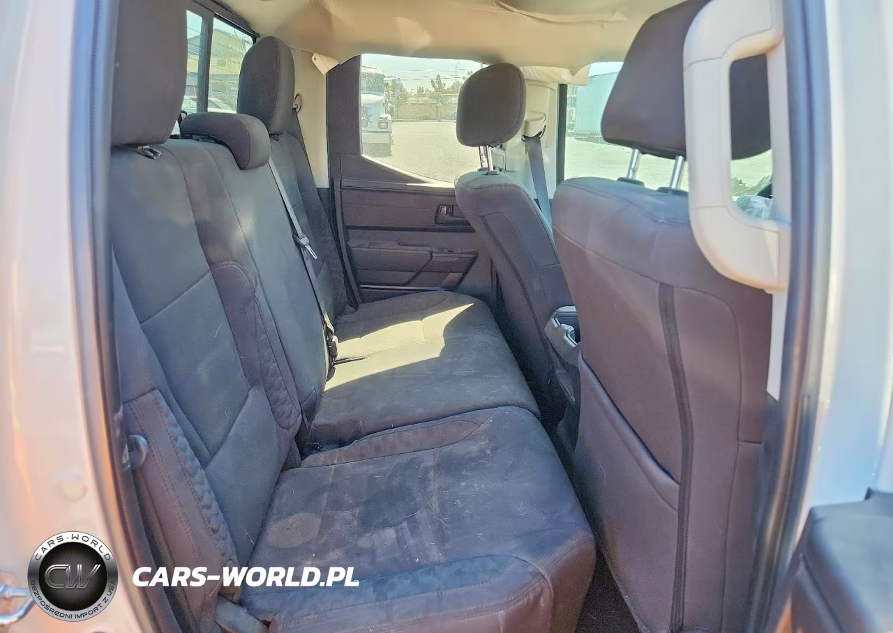 2024 Toyota Tundra Sr VIN:5TFKB5GD3RX003150 - 10