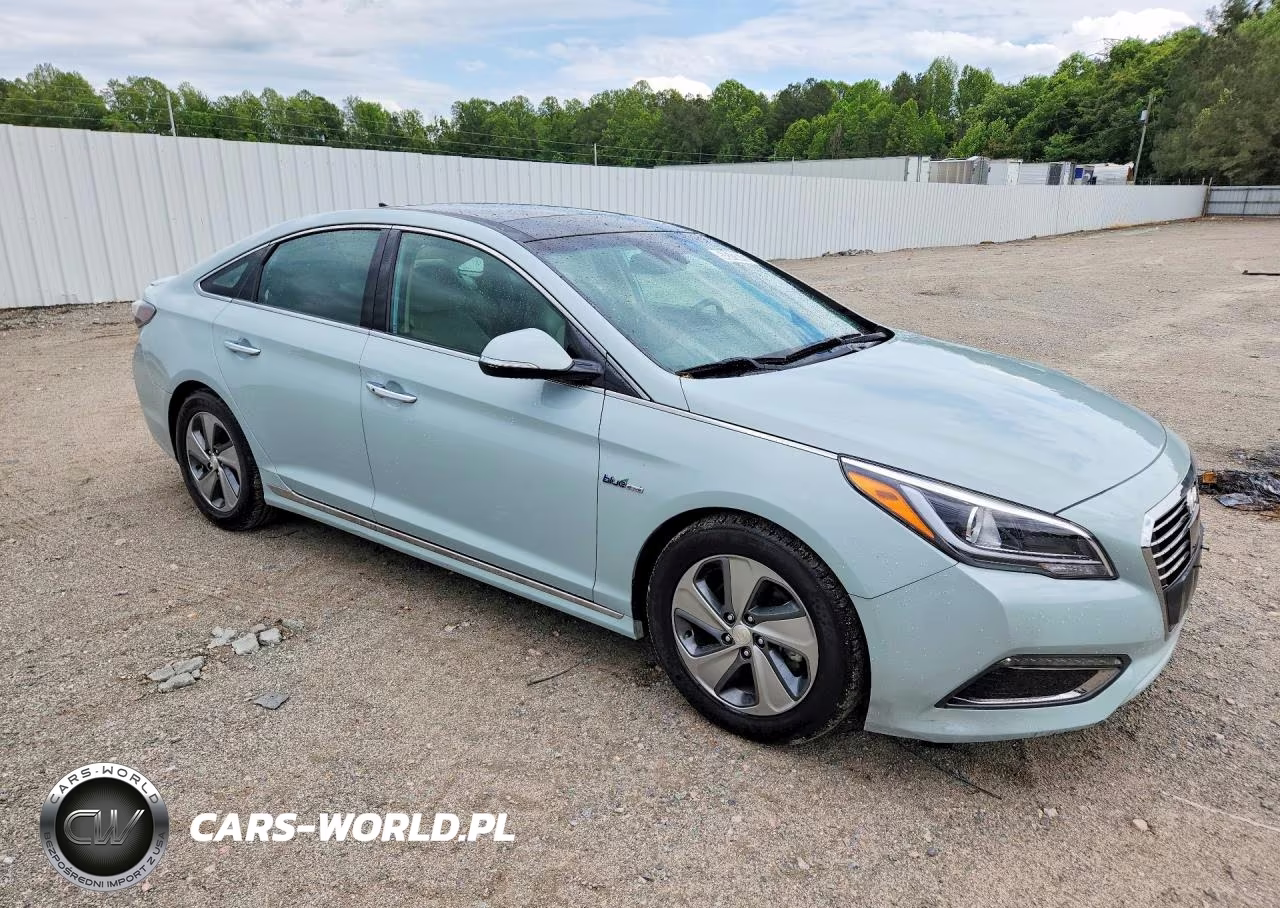 2016 Hyundai Sonata Hybrid Limited VIN:KMHE34L10GA023061 - 4