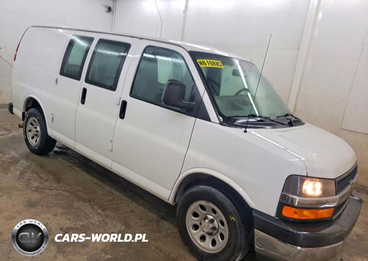 2014 Chevrolet Express 1500 Cargo Delivery Van VIN:1GCSGAFX0E1140775 - 4
