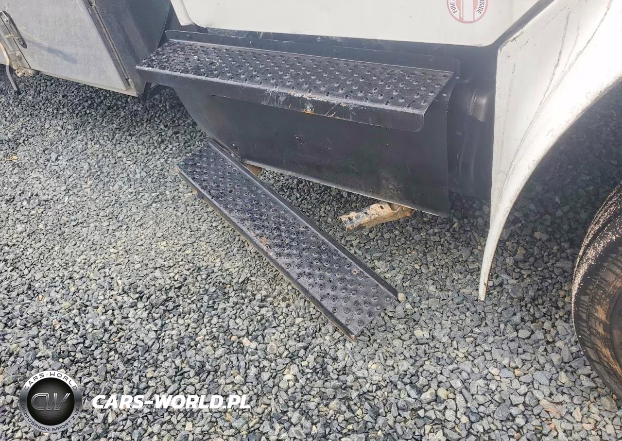 2019 Freightliner Business Class M2 Dump Truck VIN:1FVACWFD4KHKD4381 - 9