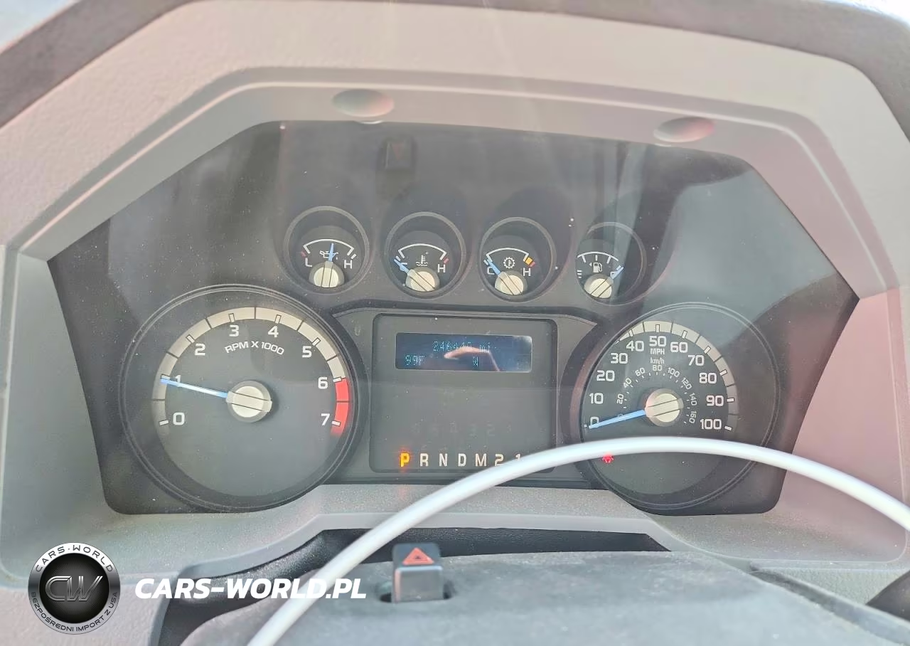 2016 Ford F350 Super Duty Box Truck VIN:1FDRF3G67GEC78579 - 9