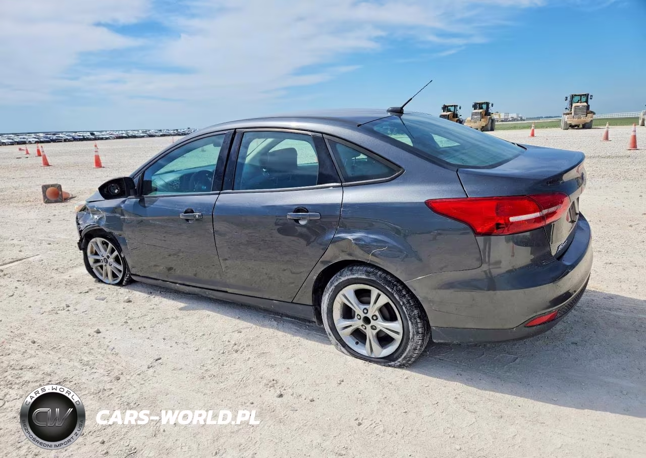 2016 Ford Focus Se VIN:1FADP3F20GL387283 - 2