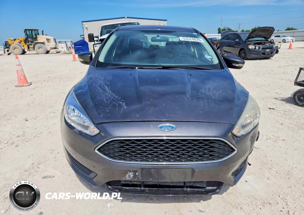 2016 Ford Focus Se VIN:1FADP3F20GL387283 - 5