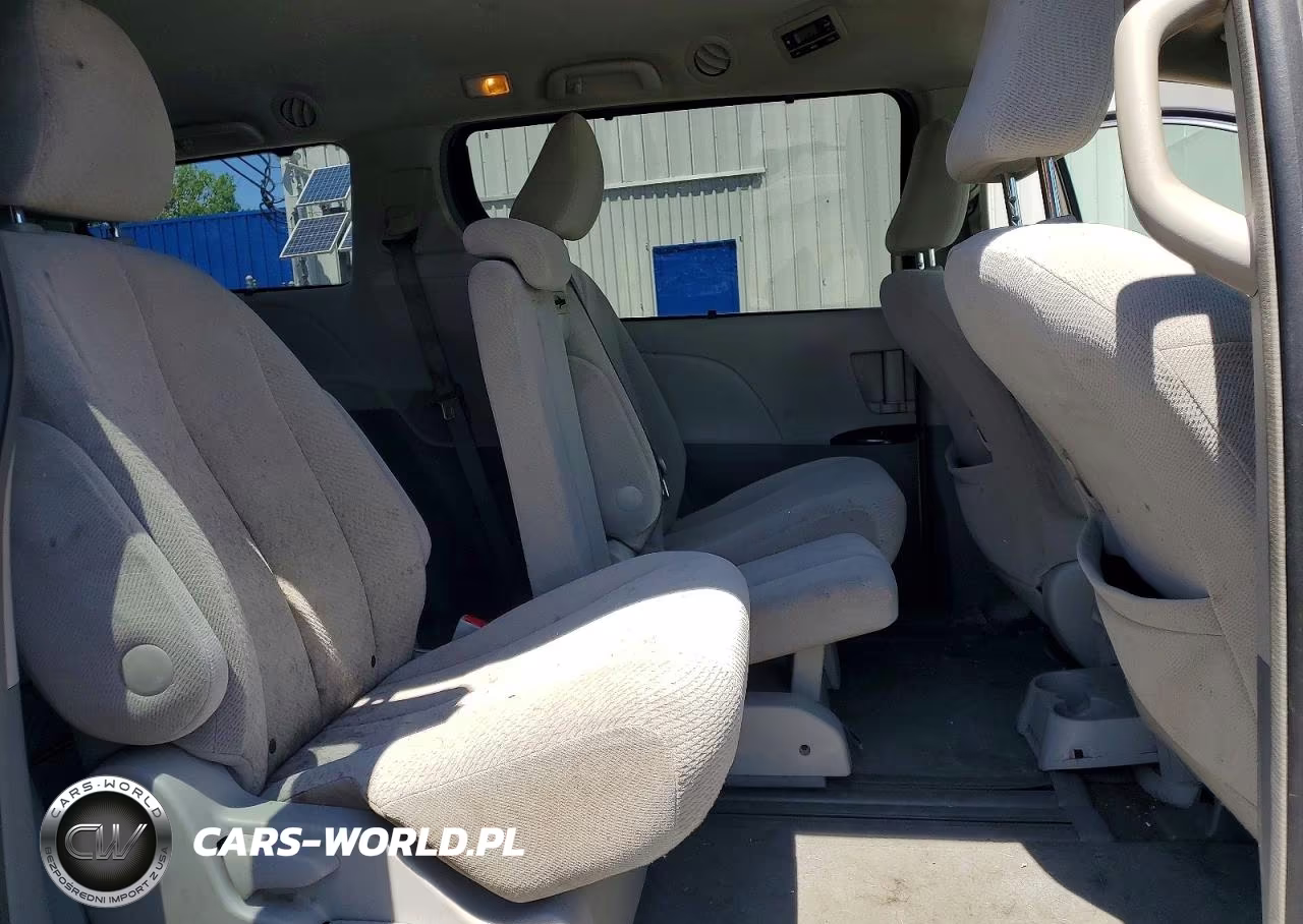 2013 Toyota Sienna Le VIN:5TDKK3DC2DS401318 - 11