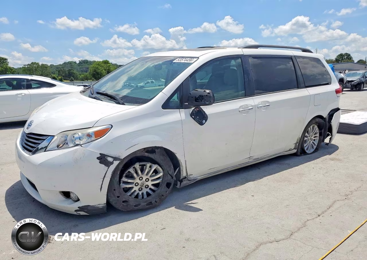 2014 Toyota Sienna Xle 8-Passenger – zdjęcie 1 z 13