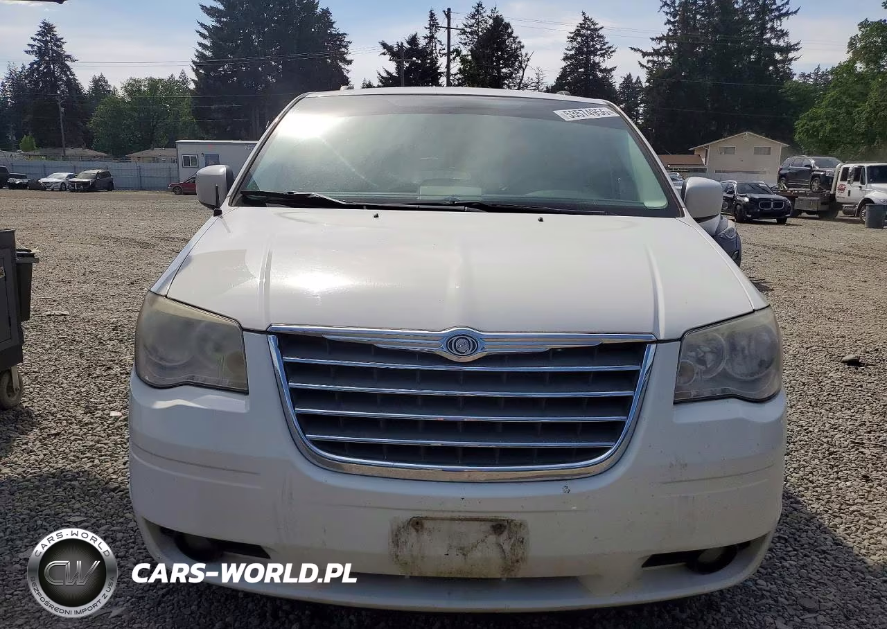 2010 Chrysler Town & Country Touring VIN:2A4RR5D1XAR346247 - 5