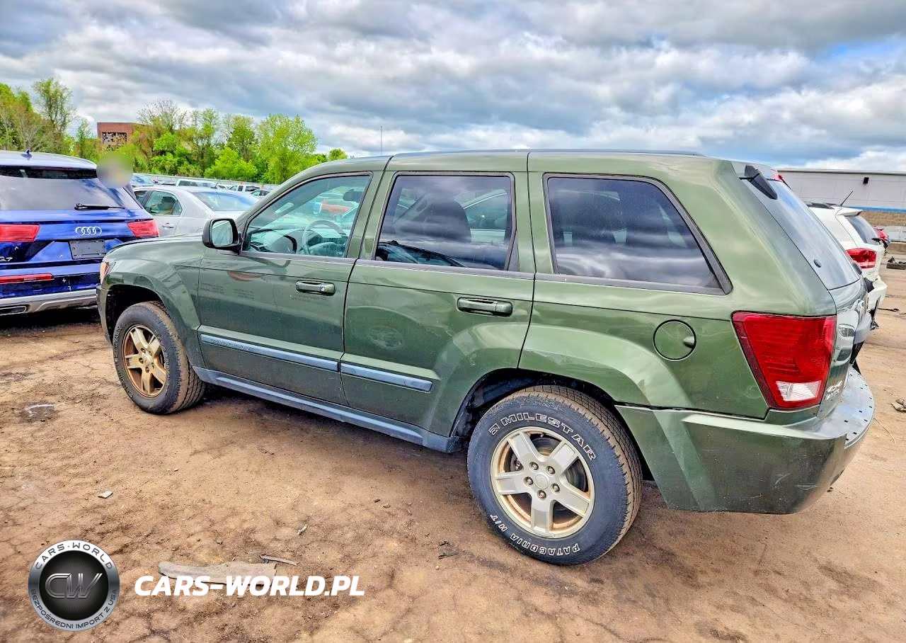2007 Jeep Grand Cherokee Laredo VIN:1J8GR48K67C628907 - 2
