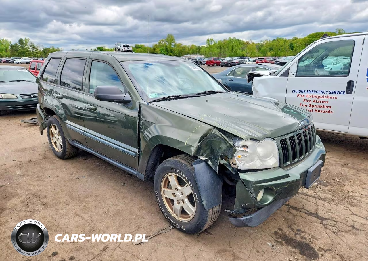 2007 Jeep Grand Cherokee Laredo VIN:1J8GR48K67C628907 - 4