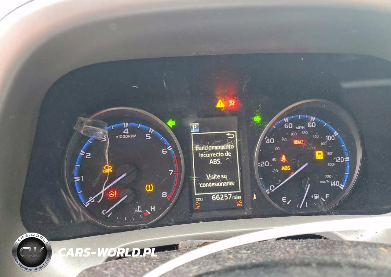 2018 Toyota Rav4 Le VIN:2T3ZFREV2JW490002 - 9