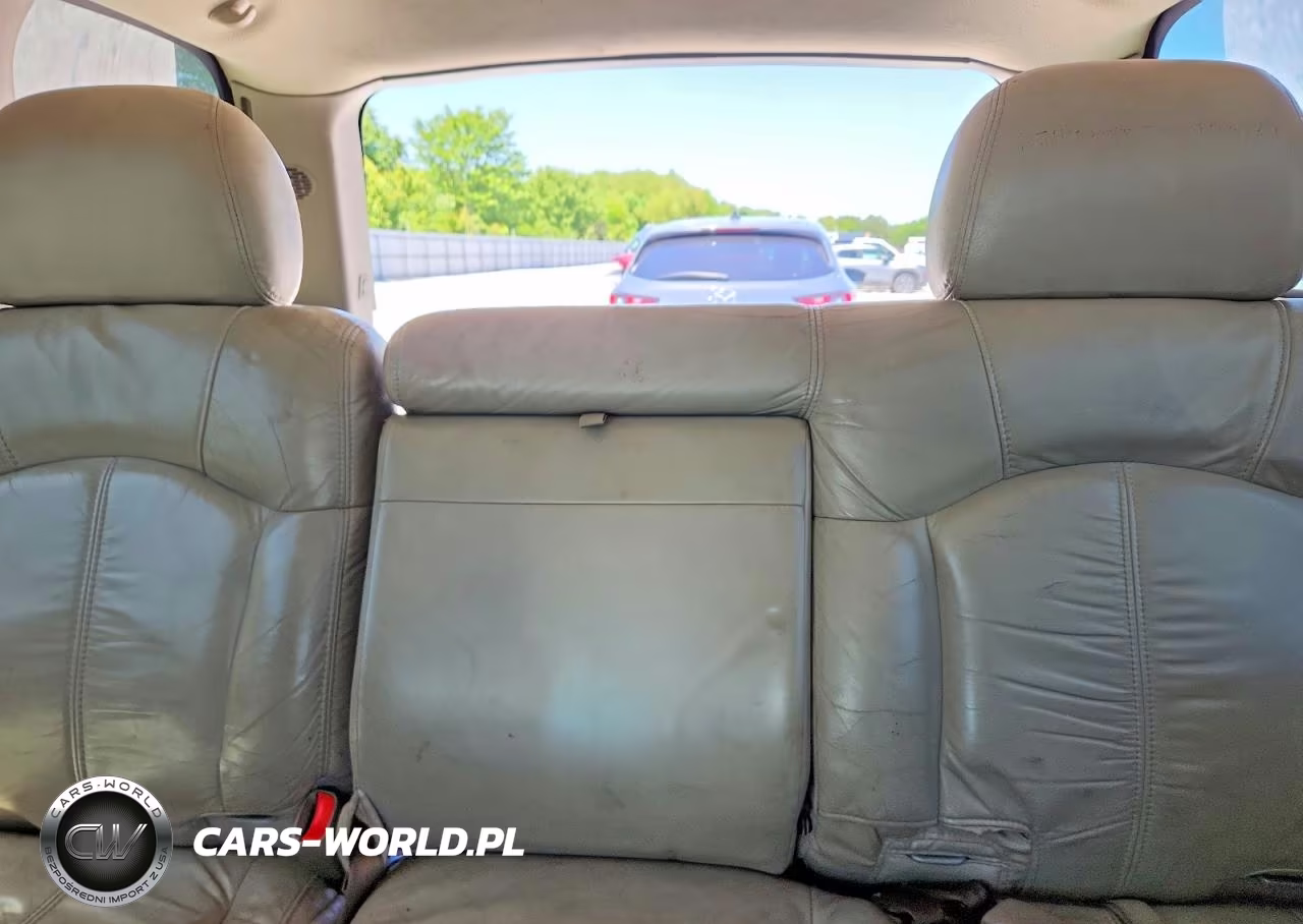 2002 Chevrolet Tahoe VIN:1GNEK13Z92R249256 - 10