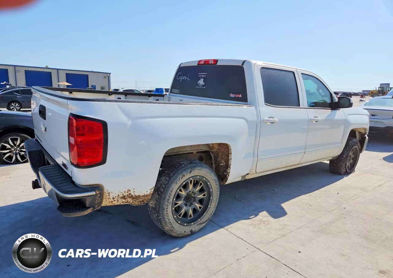 2018 Chevrolet Silverado C1500 Lt VIN:3GCPCREC4JG148999 - 3