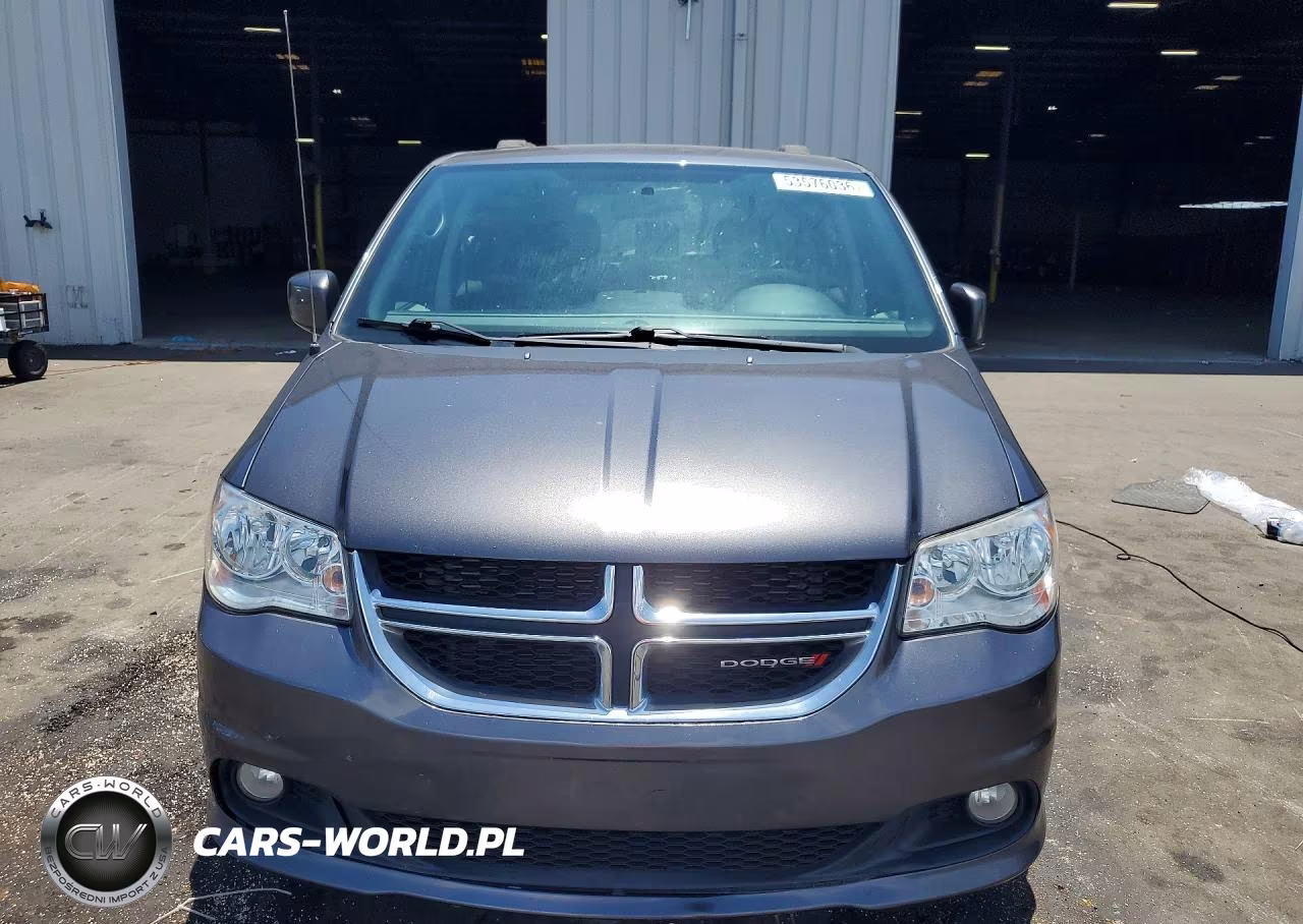 2018 Dodge Grand Caravan Sxt VIN:2C4RDGCG7JR209191 - 5