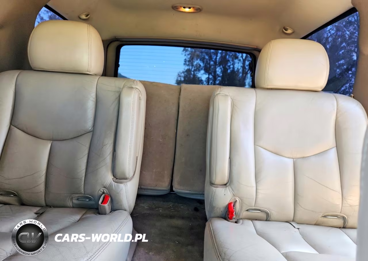 2004 GMC Yukon VIN:1GKEC13TX4R259125 - 10