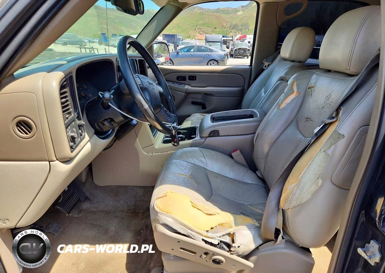 2004 GMC Yukon VIN:1GKEC13TX4R259125 - 7