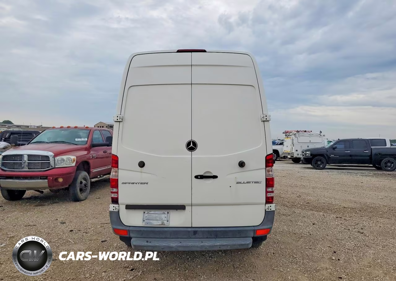 2014 Mercedes-Benz 2500 Crew VIN:WD3PE7CC1E5855762 - 6