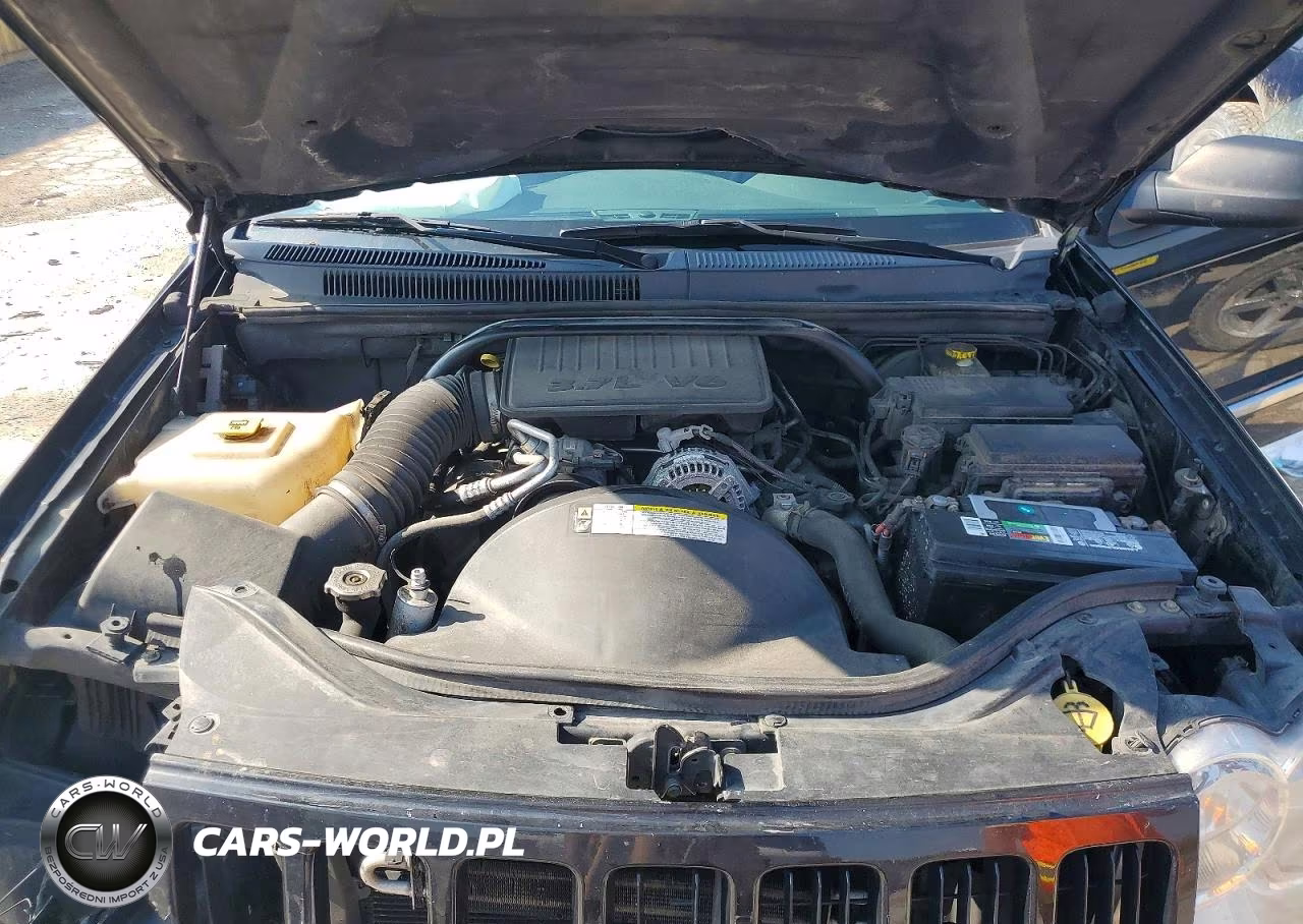 2009 Jeep Grand Cherokee Laredo VIN:1J8GR48K29C553383 - 12