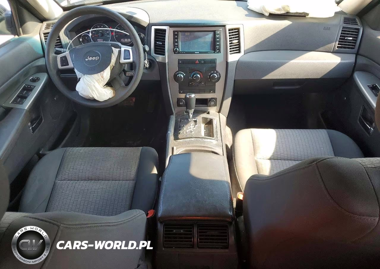 2009 Jeep Grand Cherokee Laredo VIN:1J8GR48K29C553383 - 8