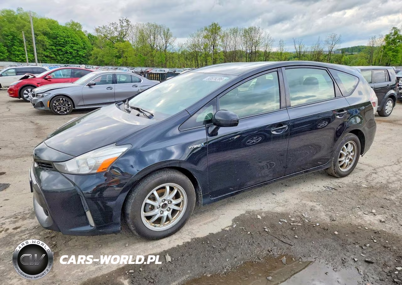2016 Toyota Prius V Three