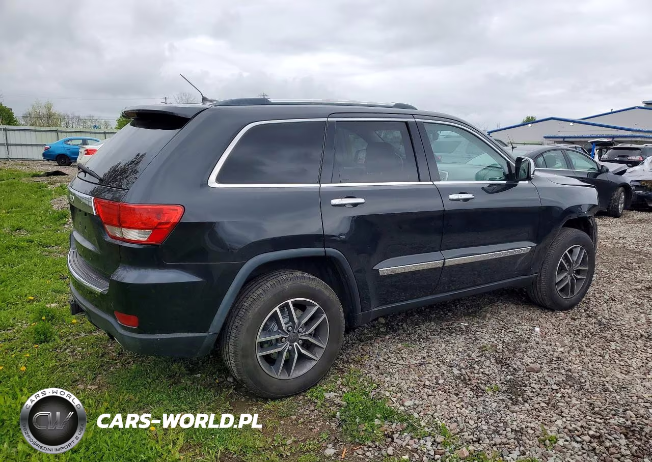 2013 Jeep Grand Cherokee Overland VIN:1C4RJFCT8DC524126 - 3
