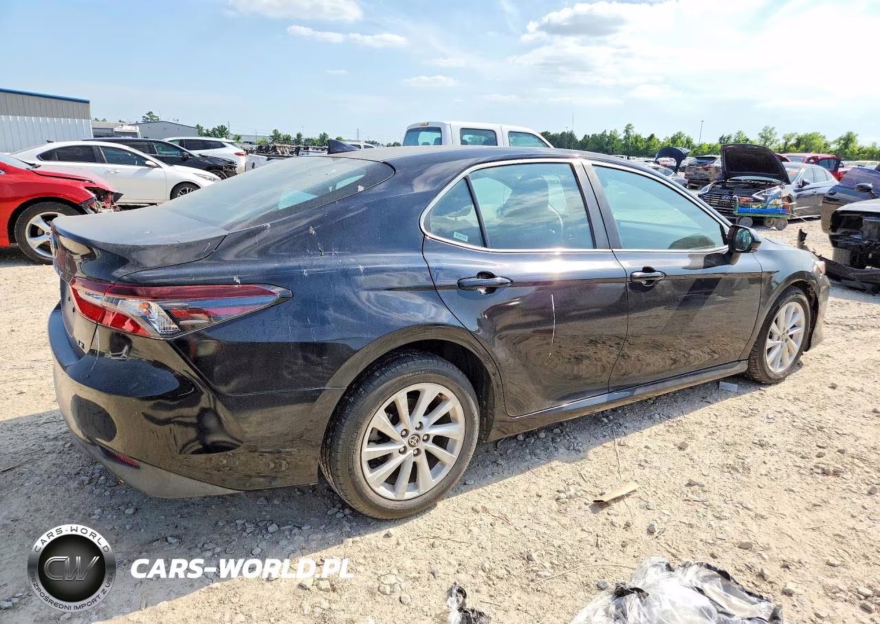 2022 Toyota Camry Le VIN:4T1C11AK5NU010440 - 3