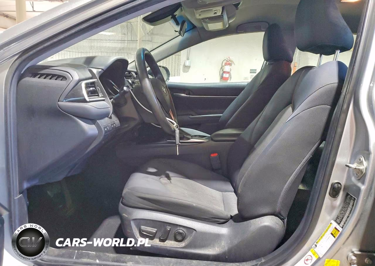 2018 Toyota Camry Le VIN:4T1B11HK5JU103664 - 7