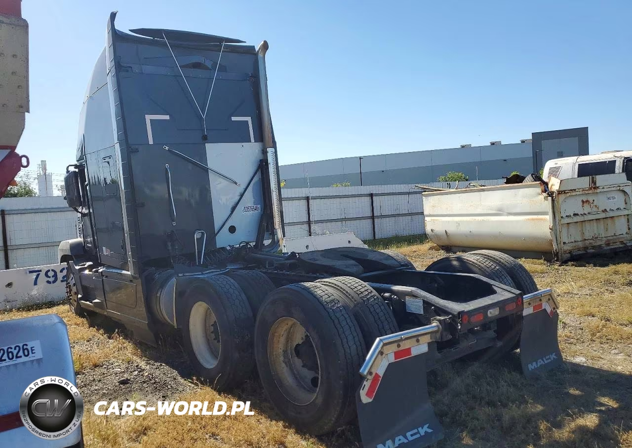 2023 Mack Anthem Semi Truck VIN:1M1AN4GY6PM031698 - 3
