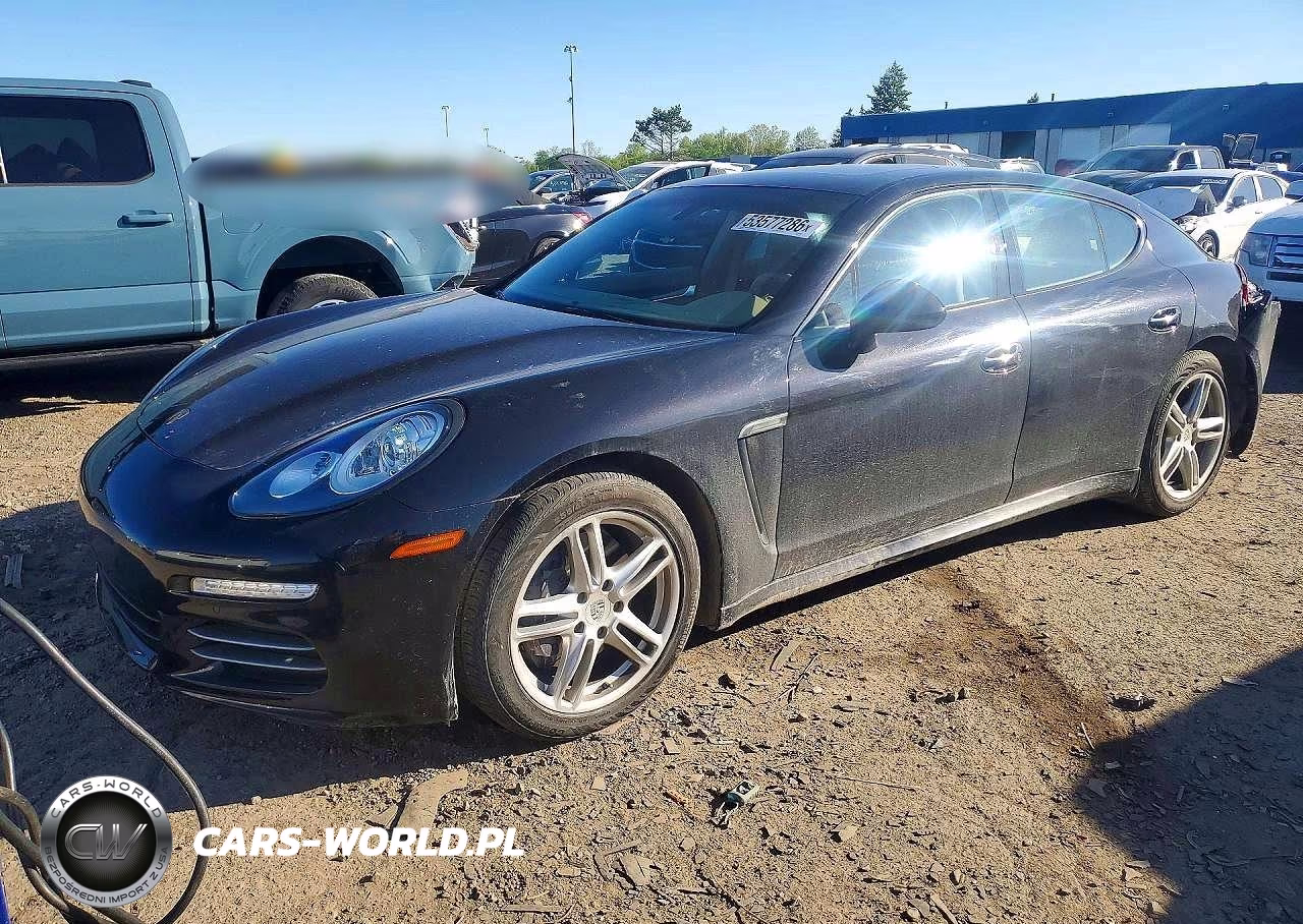 2014 Porsche Panamera 2