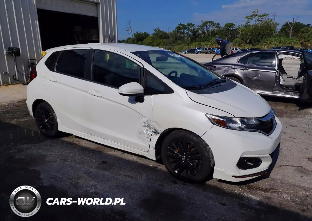 2018 Honda Fit Sport VIN:3HGGK5G60JM706790 - 4