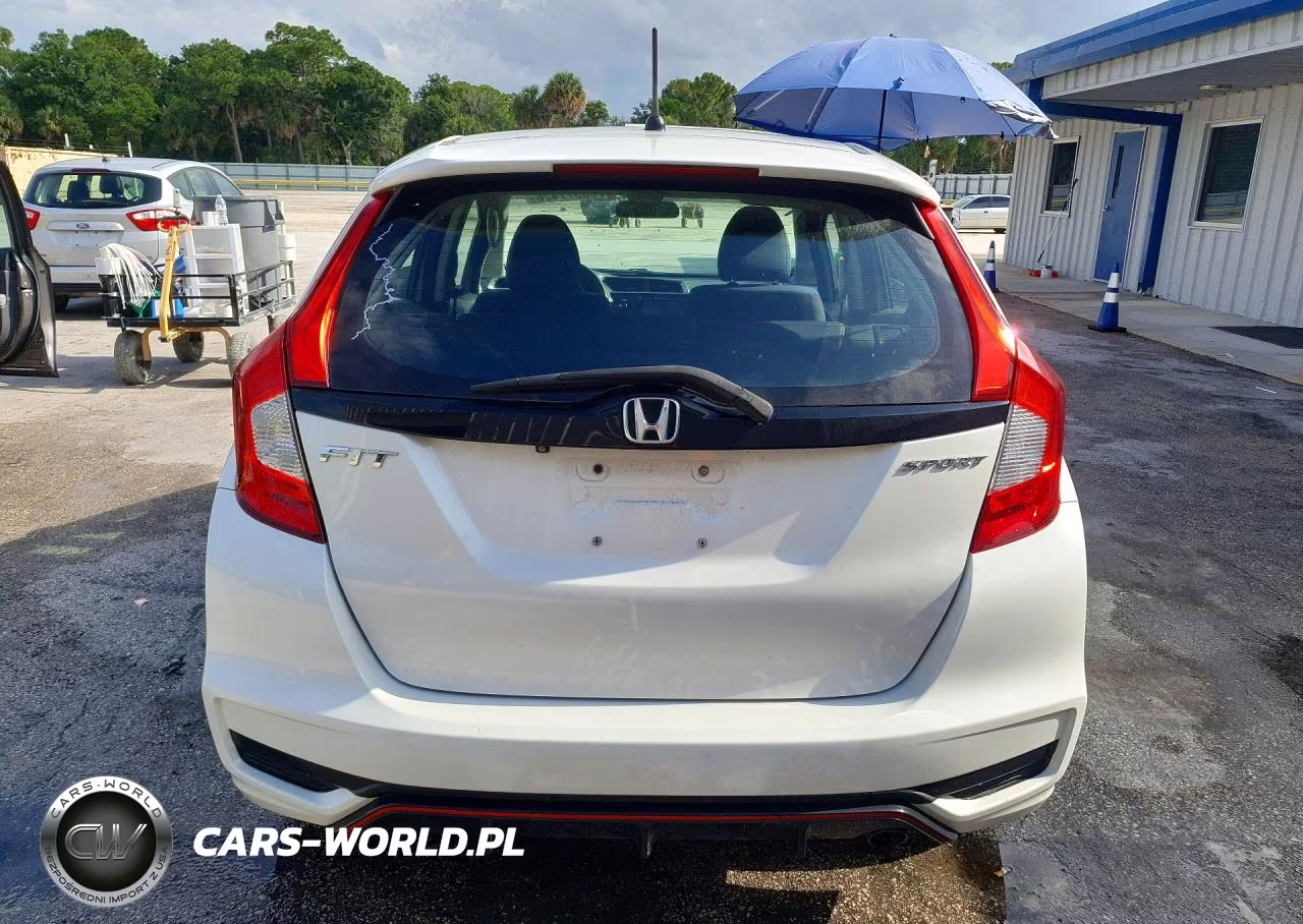 2018 Honda Fit Sport VIN:3HGGK5G60JM706790 - 6