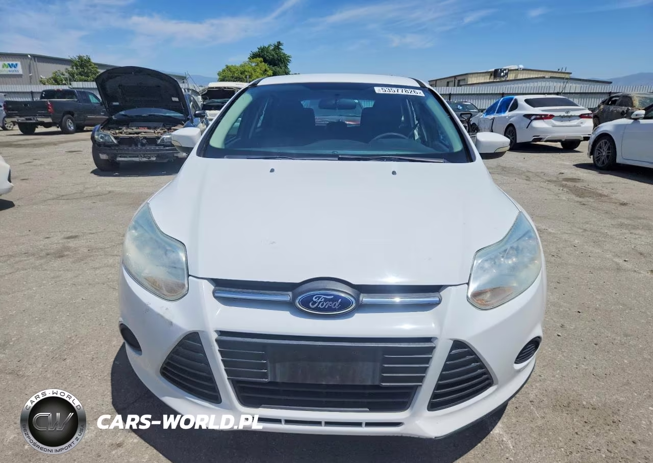 2014 Ford Focus Se VIN:1FADP3K23EL176324 - 5