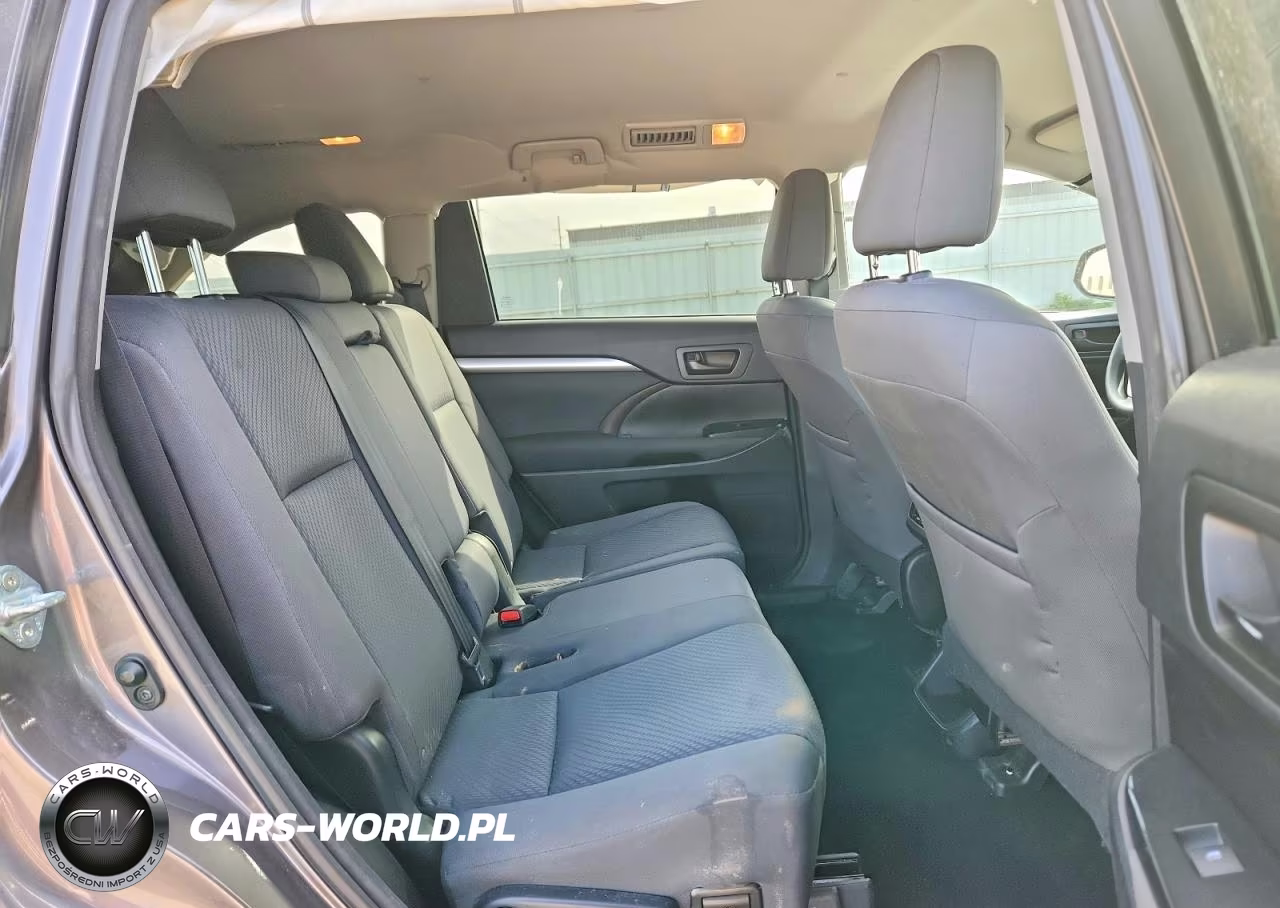 2016 Toyota Highlander Le VIN:5TDBKRFHXGS253791 - 11