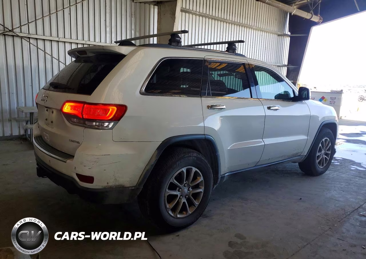 2015 Jeep Grand Cherokee VIN:1C4RJFBM1FC942606 - 3