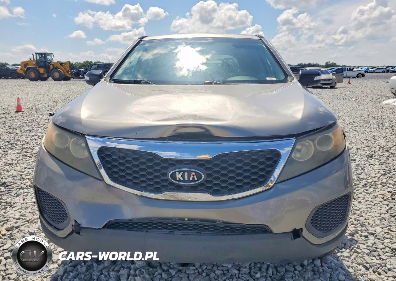 2011 Kia Sorento Lx VIN:5XYKT3A12BG183259 - 5