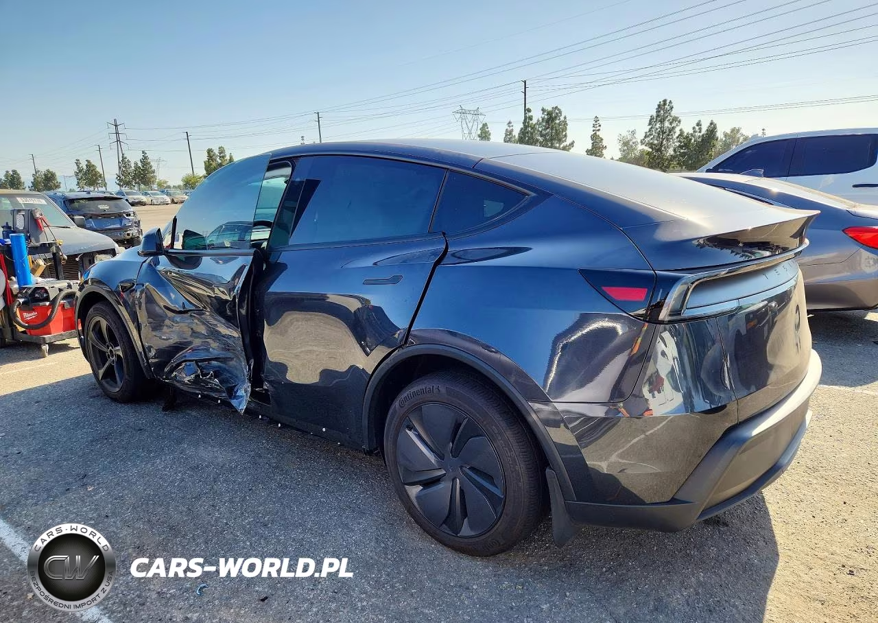 2026 Tesla Model Y VIN:7SAYGDED0TF415197 - 2