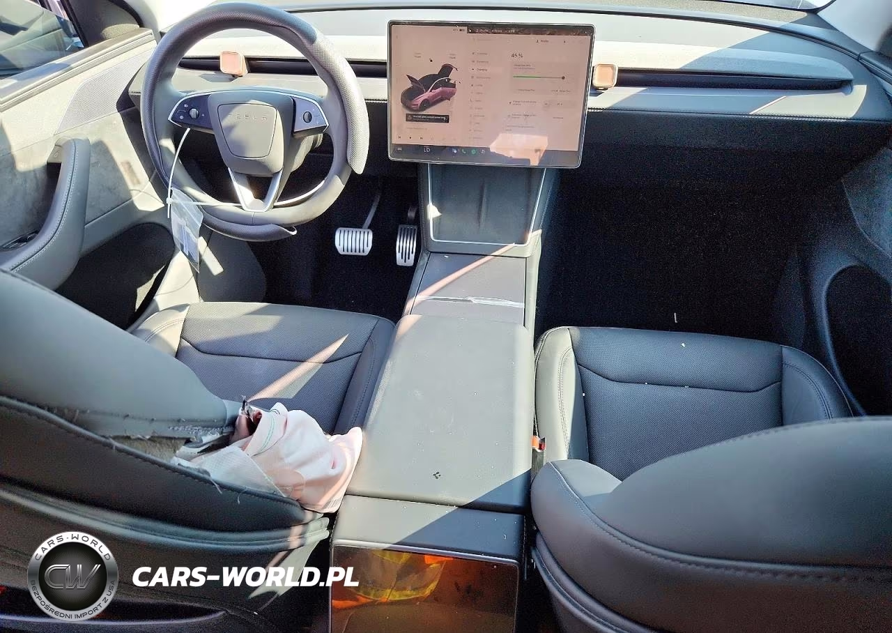 2026 Tesla Model Y VIN:7SAYGDED0TF415197 - 8