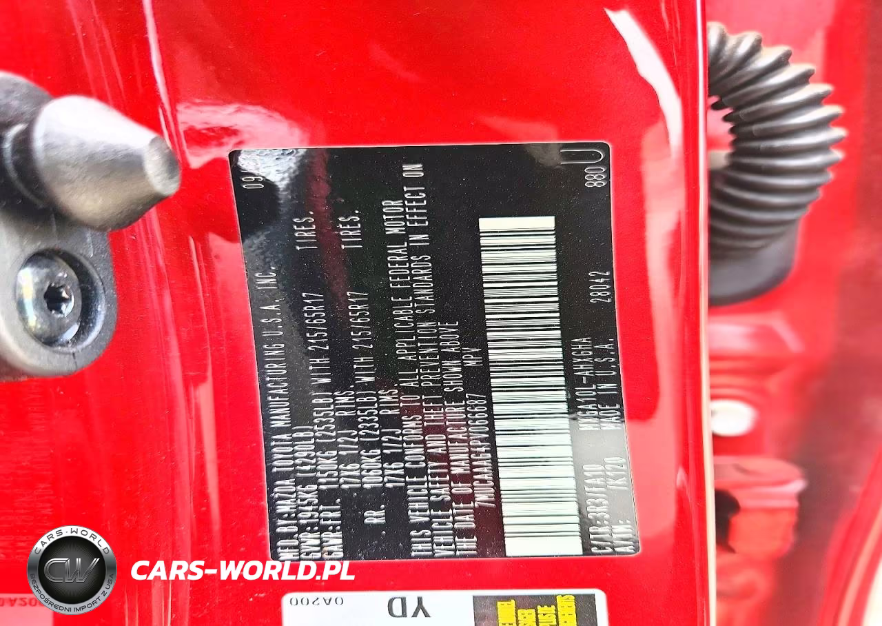 2023 Toyota Corolla Cross Le VIN:7MUCAAAG4PV066687 - 13